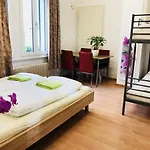 Linda Inn 2*