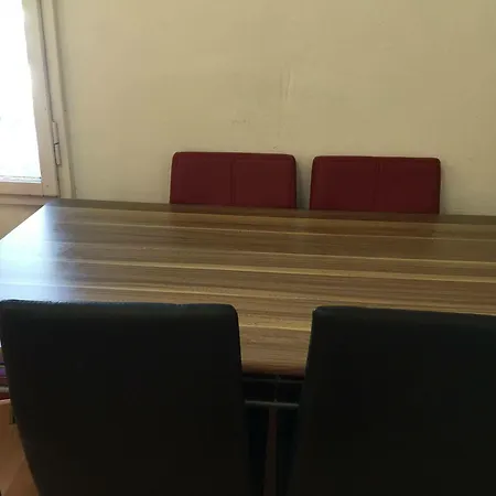Linda 2* אינטרלאקן