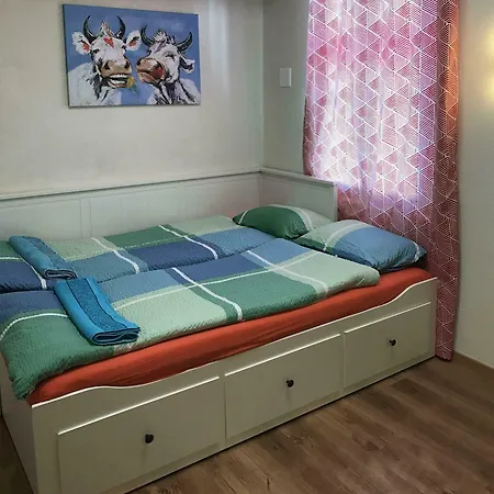Linda